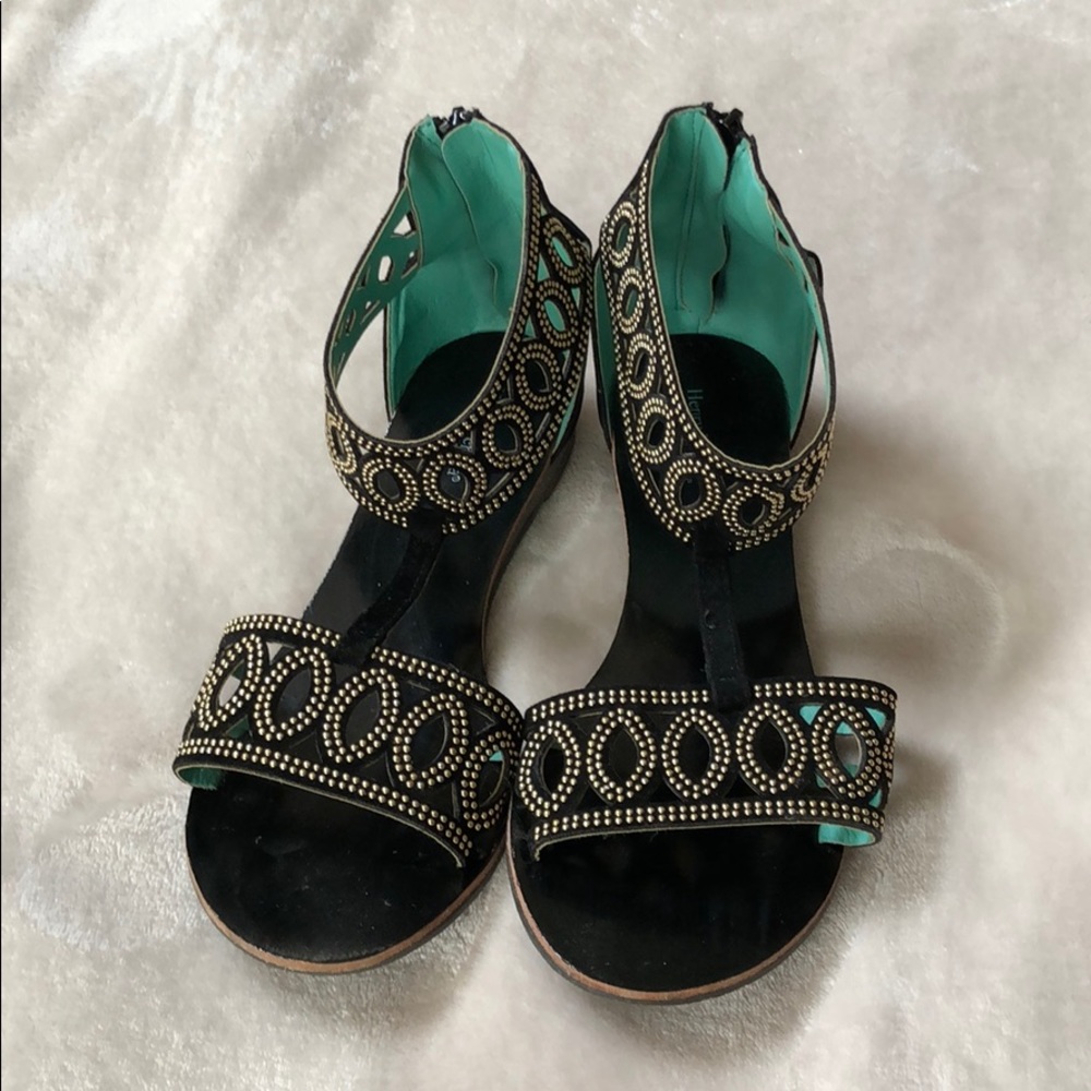 Straps Sandals